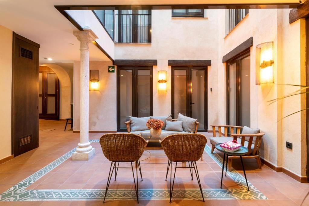 Suites San Pablo Sevilla Eksteriør billede